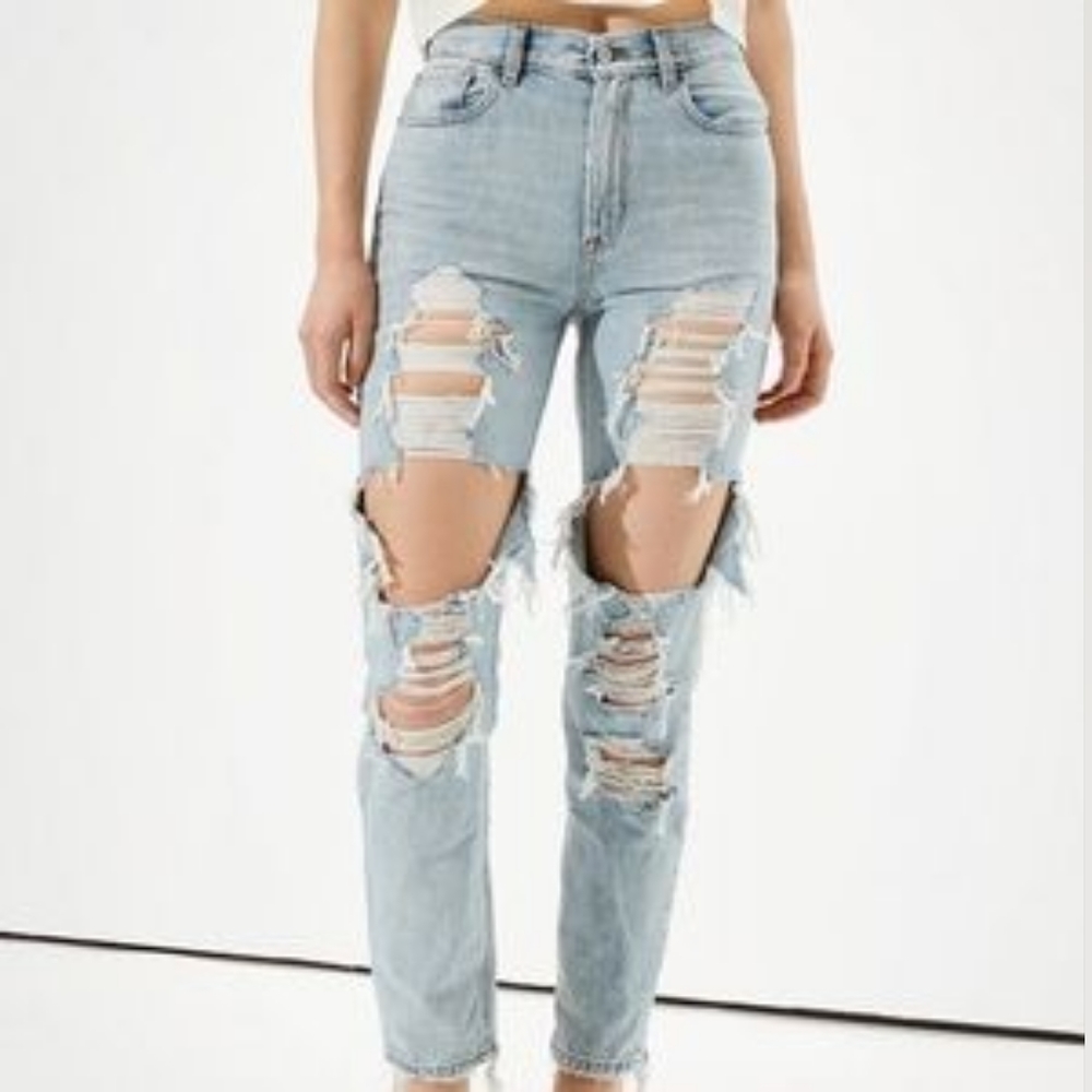 American Eagle Ripped Mom Jean - Picture 1 of 9